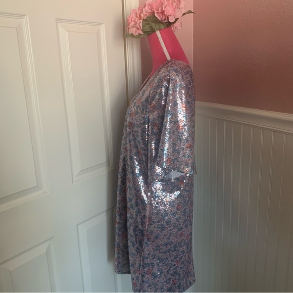 NWT Ichi Mini Sequined Trapeze Dress with Flared Short Sleeved, size 4 - Picture 5 of 10